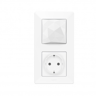 752196 - Коллекция умных устройств Valena Life with NETATMO. Стартовый пакет. Шлюз WiFi + умная розетка 2К+З, Legrand