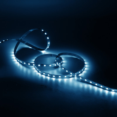 Лента Gauss LED 2835/120-SMD 9.6W 12V DC холодный белый (блистер 5м), 312000310