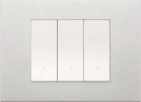 Vimar Linea выключатель 3-х клавишный, цвет Серебро, Технополимер