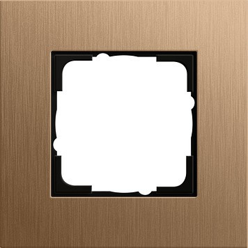 021138 Gira Рамка одинарная