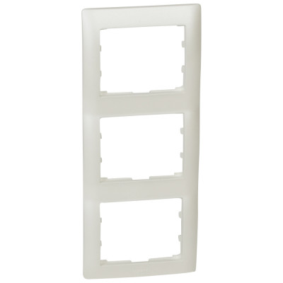 Legrand Рамка - Galea Life - 3 поста - вертикальный монтаж - Pearl, 771507