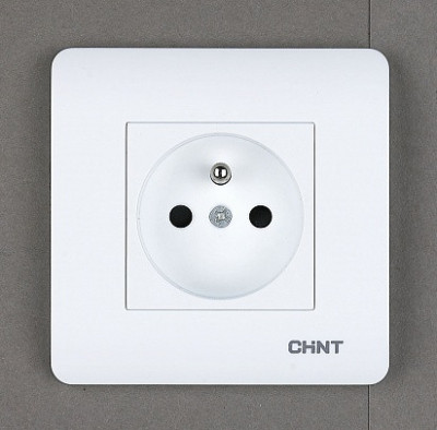 Chint Французская розетка 16А 250В, 715390