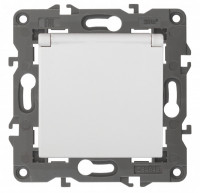 ЭРА 14-2103-01 Elegance Белый Розетка с/з со шт с крышкой