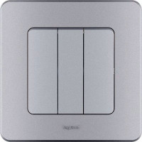 Legrand Inspiria Выключатель 3-х клавишный, цвет алюминий