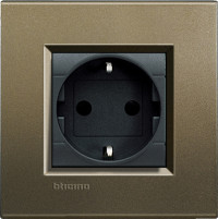 Розетка 2к+з, вставка - антрацит, серия Living Light, цвет рамки коричневый шелк