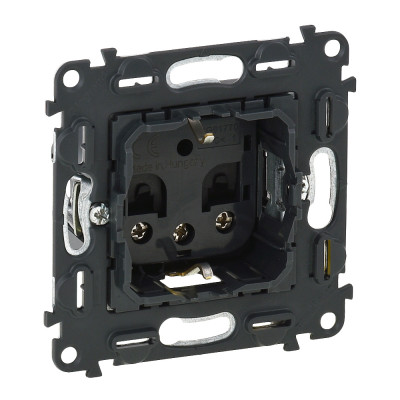 Legrand Valena IN'MATIC.Силовая розетка 2К+З 16А 250В со увеличенными винтовыми зажимами 6кв.мм. С защитными шторками., 753028