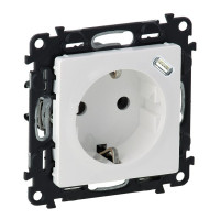 Legrand Valena LIFE.Розетка комбинированная 2К+З 16А ~250В со встроенным зарядным устройством USB C 1.5А 5В.С лицевой панелью.Белое, 753135 Legrand Valena LIFE.Розетка комбинированная 2К+З 16А ~250В со встроенным зарядным устройством USB C 1.5А 5В.С лицевой панелью.Белое, 753135