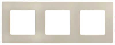 Legrand Рамка 3 поста - Legrand Etika - слоновая кость, 672513