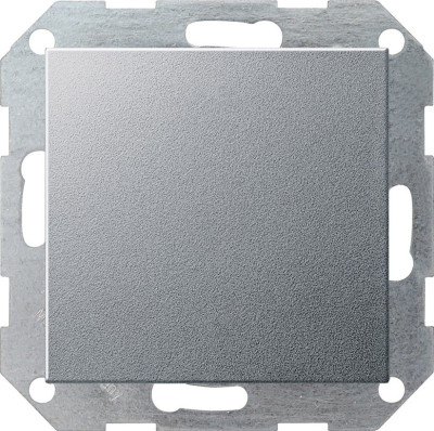210126 Gira KNX Многофункциональная накладка с кнопочным интерфейсом 4-местн.