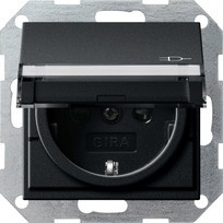 2762005 Gira Вставка розетки с крышкой, с затвором (shutter) и символом  и полем для надписи