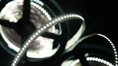 Лента светодиодная стандарт 3014 240 LED/м 24Вт/м 12В IP20 со скотчем 3М холод. бел. (уп.5м) SWG Standard 00-00009255