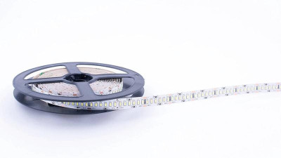 Лента светодиодная стандарт 3014 240 LED/м 24Вт/м 12В IP20 со скотчем 3М холод. бел. (уп.5м) SWG Standard 00-00009255
