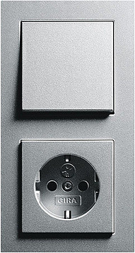 Gira Блок: Выключатель 1-клавишный с розеткой 2к+з, матовый алюминий, серия E2