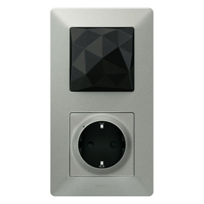 752396 - Valena Life with NETATMO. Стартовый пакет.  Шлюз WiFi + умная розетка 2К+З 16А 230В + главный беспроводной выключатель "Я дома/Я вне дома". Цвет Алюминий