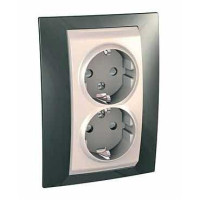 ХАМЕЛЕОН РОЗЕТКА двойная, с заземлением, со шторками, БЕЖЕВЫЙ/ ШАМПАНЬ