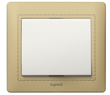 Legrand Выключатель 1-клавишный, вставка - жемчуг, рамка - кожа Гаванна