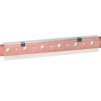 Legrand Изолирующий профиль - для медных шин 18x4/25x4/25x5 и 32x5 - длина 1 м, 037311