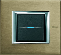 Выключатель 1-клавишный, вставка - антрацит, прямоугольная рамка Axolute - титан