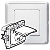 Legrand Розетка - Cariva - 2К+3 - с защитными шторками - IP 44 - 16 А - 250 В~ - белый, 773645