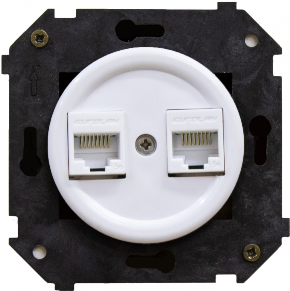 Розетка Bironi rj45 b1-302-21