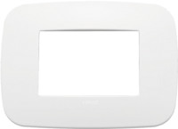 19683.26 - Vimar Накладка ROUND на 3 модуля полярный матовый