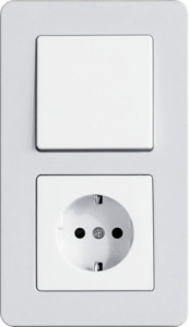 Berker Выключатель 1-клавишный с розеткой 2к+з, матовый белый, серия Q.7