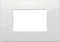 19653.06 - Vimar Накладка CLASSIC на 3 модуля полярная