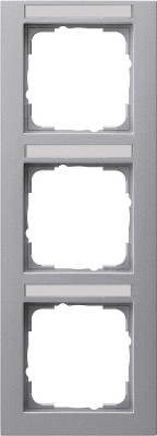 110325 Gira Рамка 3-я вертикальная с полем для надписи