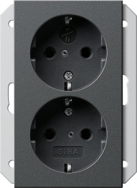 273528 Gira Двойная розетка SCHUKO 16 A 250 В~ с затвором (shutter) и символом  для 1,5-местн. приборной коробки скрытого монтажа