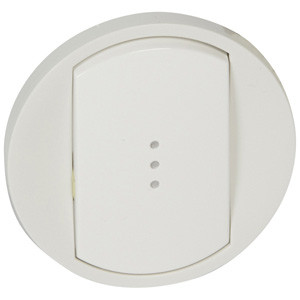 Legrand Лицевая панель - Программа Celiane - выключатель/переключатель Кат. № 0 670 01/02/31/32 с подсветкой - белый, 068003