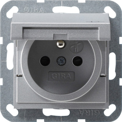 Розетка с заземляющим штифтом. с затвором (shutter) и символом  и крышкой