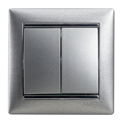 Legrand Выключатель двухклавишный - Legrand Valena - 10А 250В схема 5 безвинтовые зажимы - алюминий, 770105