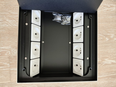 Люк напольный на 8 модулей, металлический, h=85мм, крышка с углублением 17 мм, TIMIUX, нержавеющая сталь, EU8H85U ST