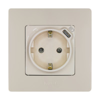 Legrand Розетка с заземлением с USB тип C - Legrand Etika - со шторками 16А 250В 1500мА 7,5Вт безвинтовые зажимы - слоновая кость, 672388 Legrand Розетка с заземлением с USB тип C - Legrand Etika - со шторками 16А 250В 1500мА 7,5Вт безвинтовые зажимы - слоновая кость, 672388