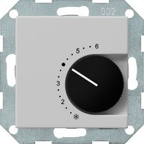 0396015 Gira Терморегулятор с переключающим контактом