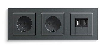 Gira Блок на 3 поста: Розетка 2к+з, Розетка 2к+з, USB зарядное устройство, матовый антрацит,  серия E2