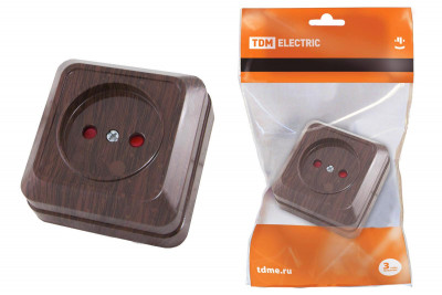 Розетка 2П открытой установки с з/ш IP20 10А, бук"Ладога" TDM Electric, SQ1801-0037
