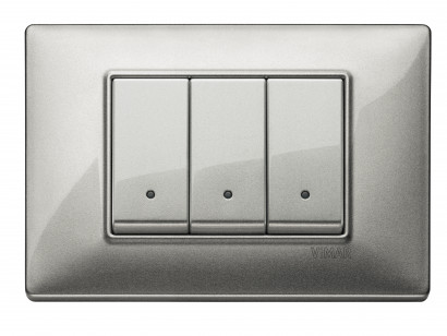 Выключатель 3-х клавишный, серебро, серия Plana