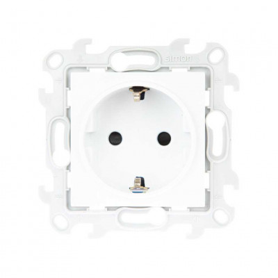 Simon Розетка 2К+З Schuko со штор, бел, 2450432-030