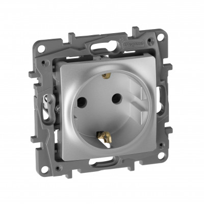 Legrand Розетка с заземлением - Legrand Etika - без шторок 16А 250В винтовые зажимы - алюминий, 672421