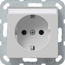 0457015 Gira Розетка с з/к и полем для надписи