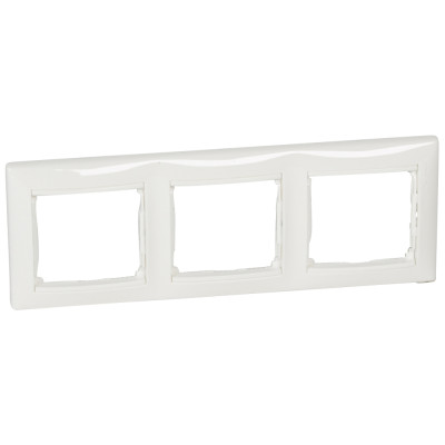 Legrand Рамка 3 поста - Legrand Valena - белый, 774453