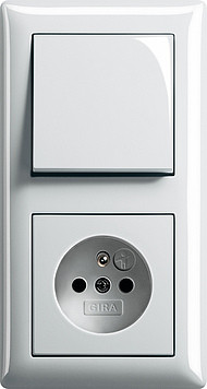 Gira Выключатель 1-клавишный с розеткой 2к+з, глянцевый белый, серия Standard Gira Выключатель 1-клавишный с розеткой 2к+з, глянцевый белый, серия Standard