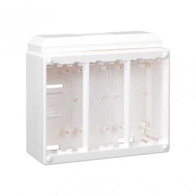 Simon Connect Белая Коробка Cima для поверхностного монтажа в сборе, на 3 Cima-модуля, SC300-9