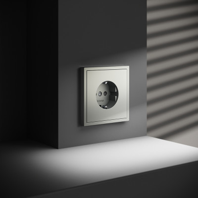 Розетка встраиваемая VOLTUM S70 с заземлением и защитными шторками, 16А, (сталь), VLS040205