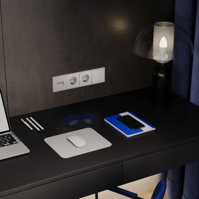 Розетка встраиваемая VOLTUM S70 с заземлением и защитными шторками, 16А, (сталь), VLS040205