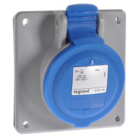 Legrand Встраиваемая наклонная розетка - P17 Tempra Pro - IP 44 - 200/250 В~ - 16 A - 3К+Н+З, 555186