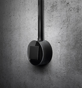 Gira Выключатель 1-клавишный, открытый монтаж, матовый антрацит - черное стекло, серия Studio