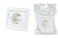 Розетка 2П+З 16А  c защитными шторками белая "Валдай" (пром. упаковка)TDM Electric, SQ1804-0028