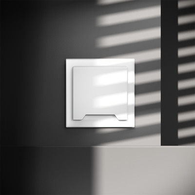 Розетка встраиваемая VOLTUM S70 с заземлением, защитными шторками и крышкой 16А, (белый матовый), VLS040302